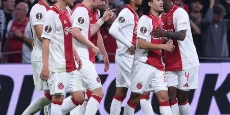 Mchuano Mkali kati ya Ajax na Groningen katika Eredivisie